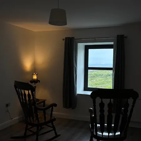 Dwellinghouse, Inishmore בית הארחה *